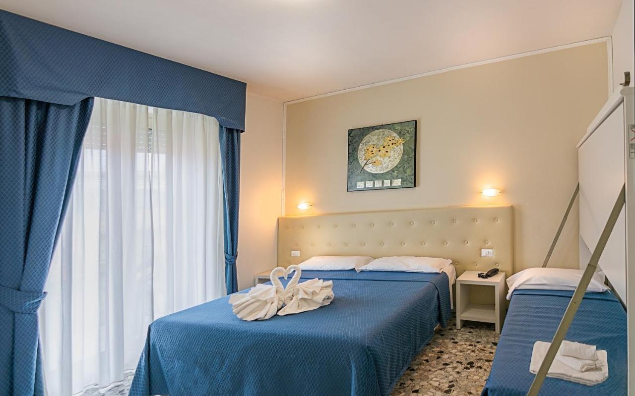 Hotel Caribe Viareggio Exteriör bild