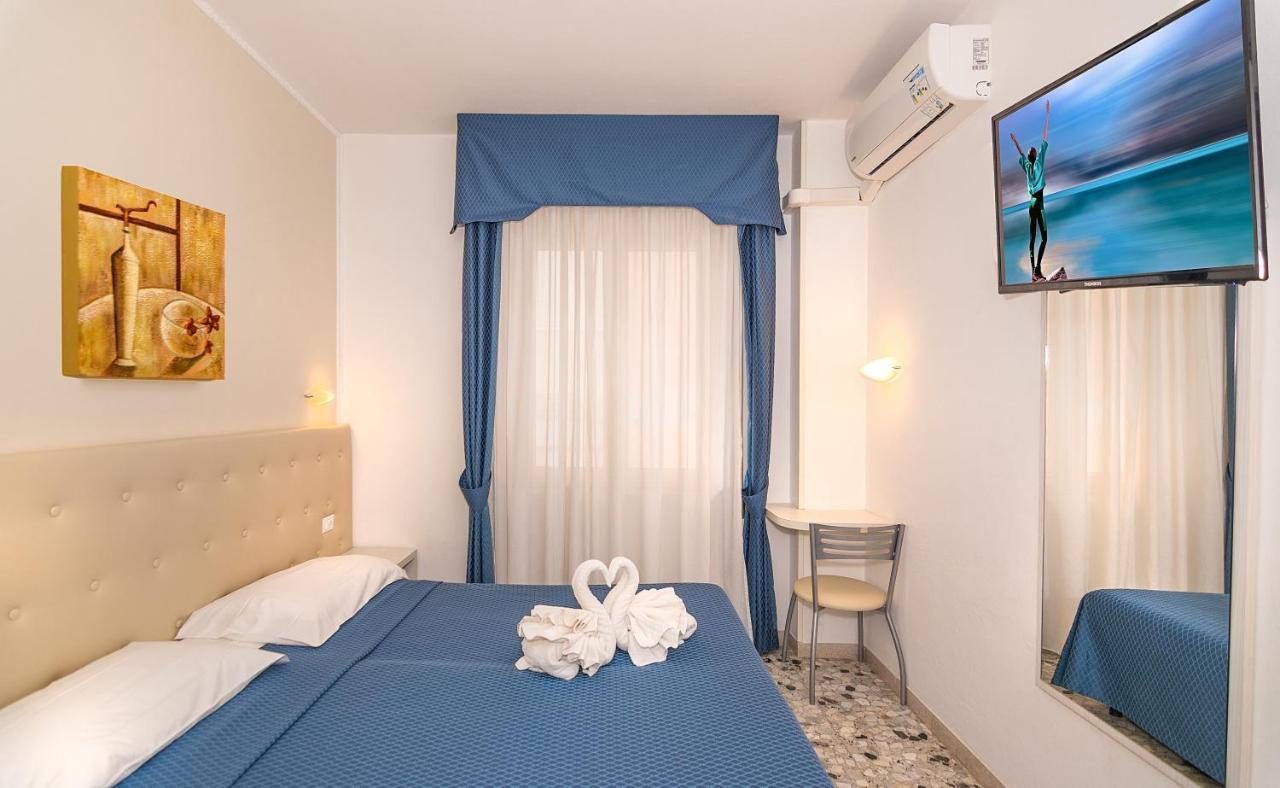 Hotel Caribe Viareggio Exteriör bild