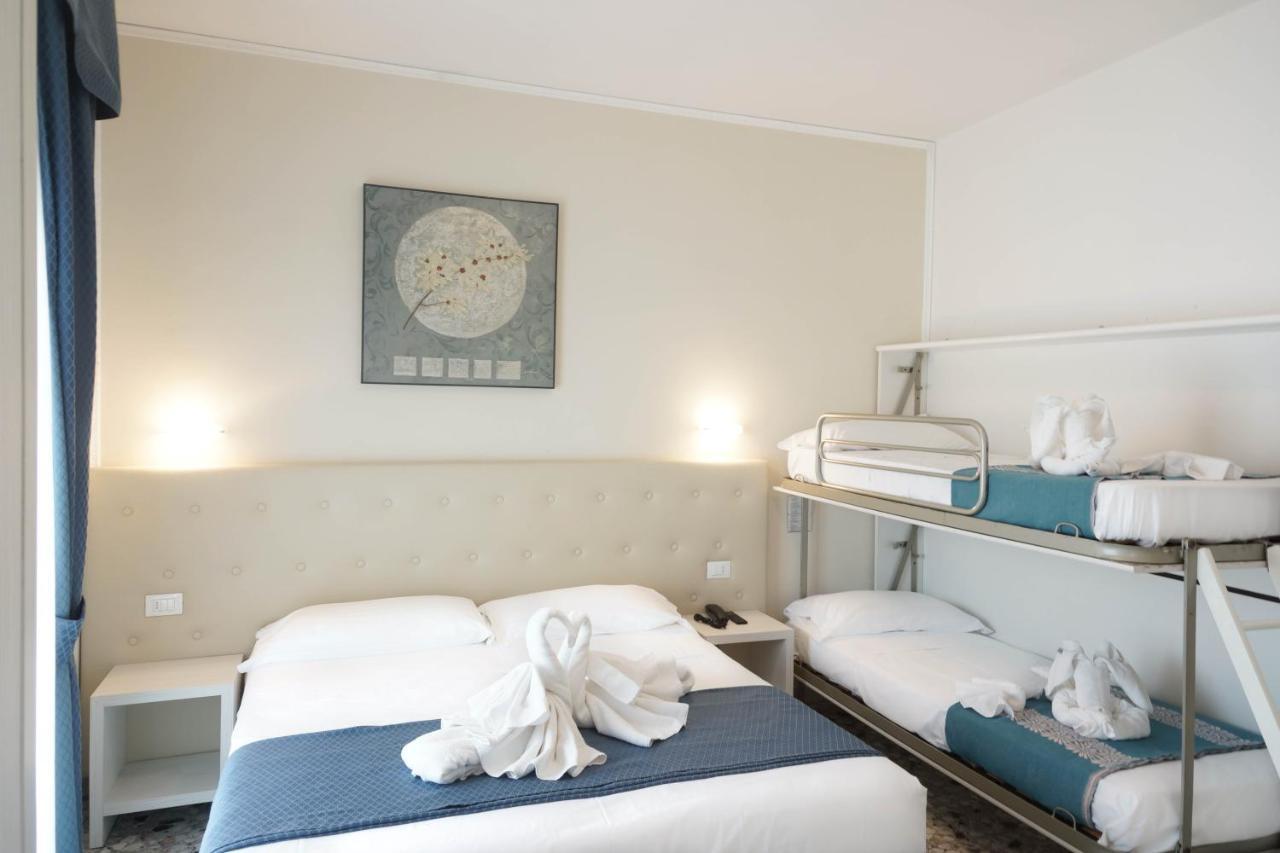 Hotel Caribe Viareggio Exteriör bild