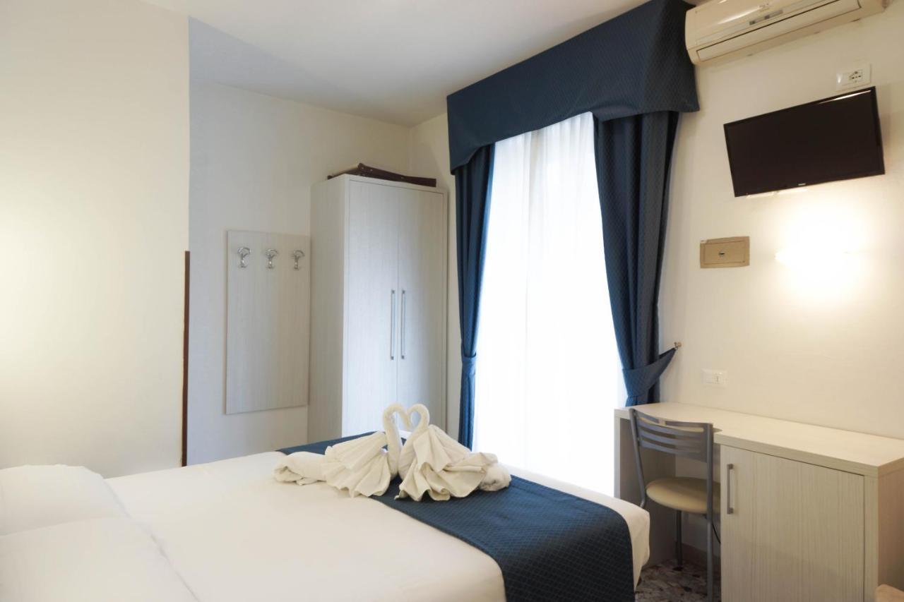 Hotel Caribe Viareggio Exteriör bild