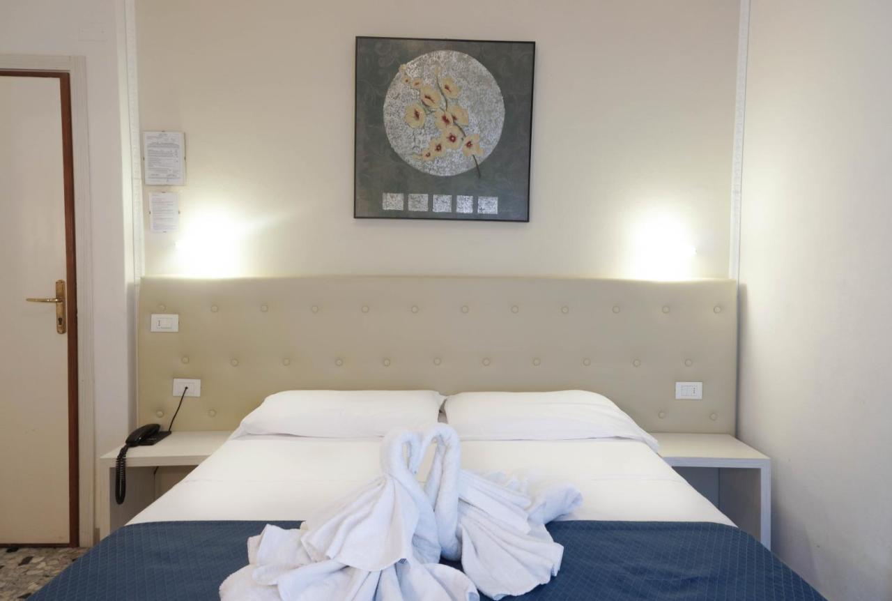 Hotel Caribe Viareggio Exteriör bild